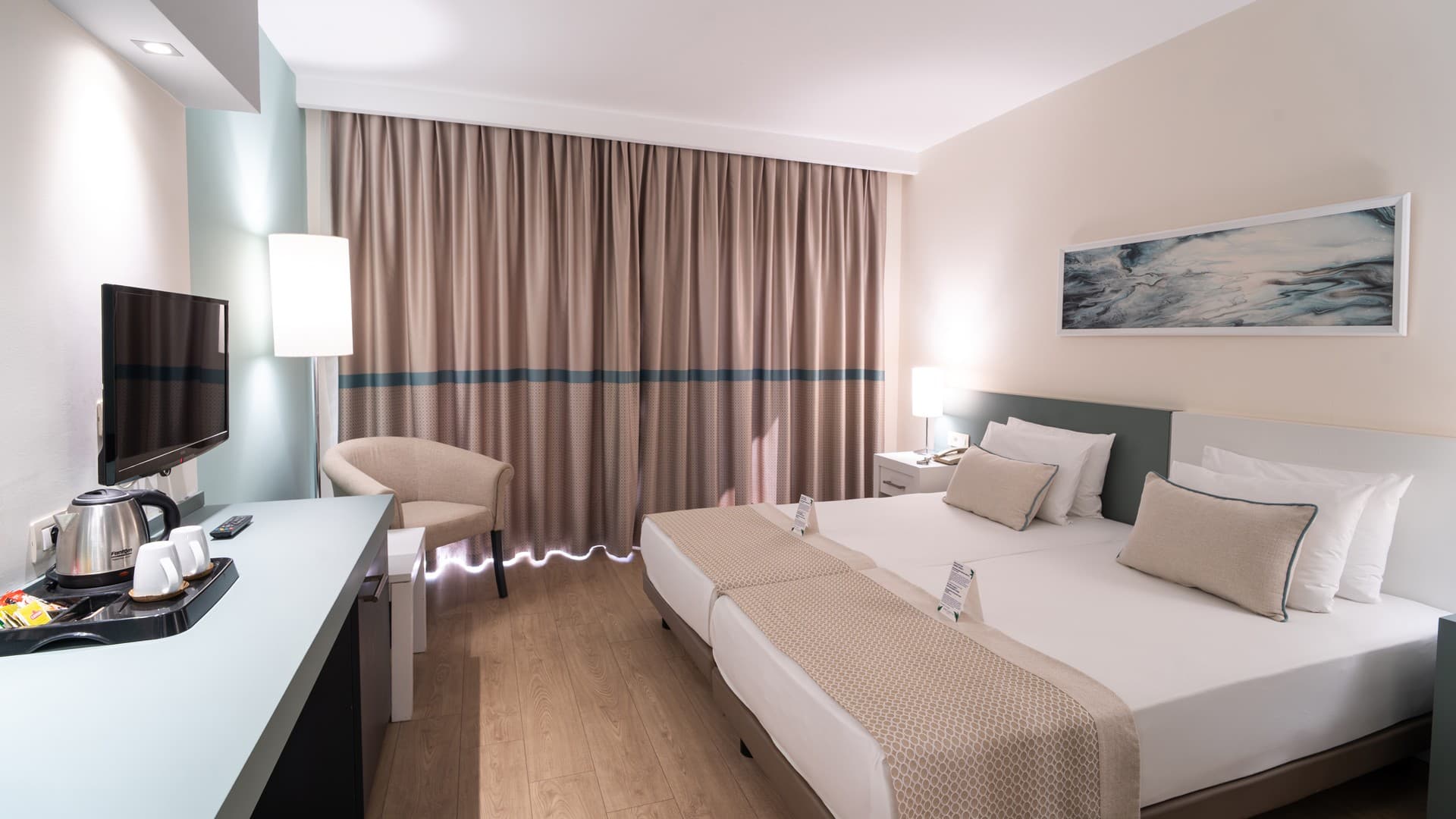 Arcanus Hotels Sorgun Family Suite balcony with sea view and whirlpool bath