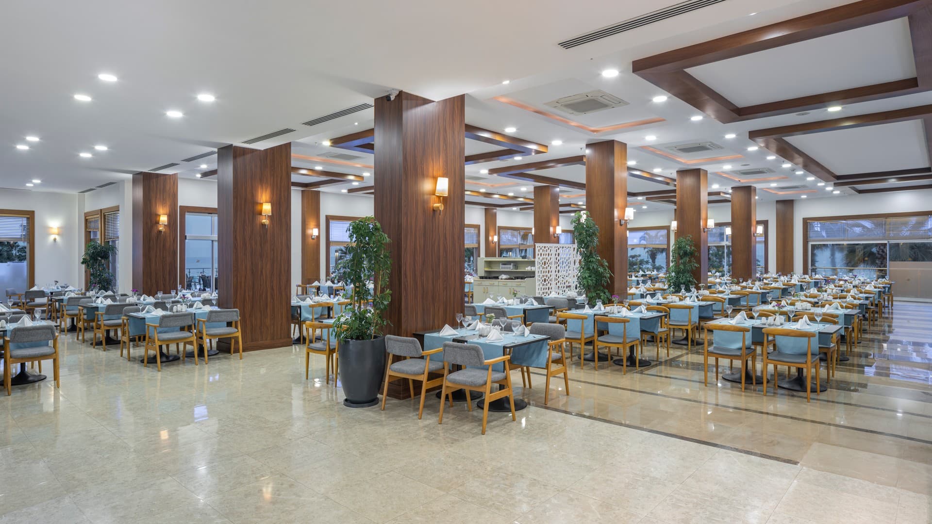 Main Restaurant 2