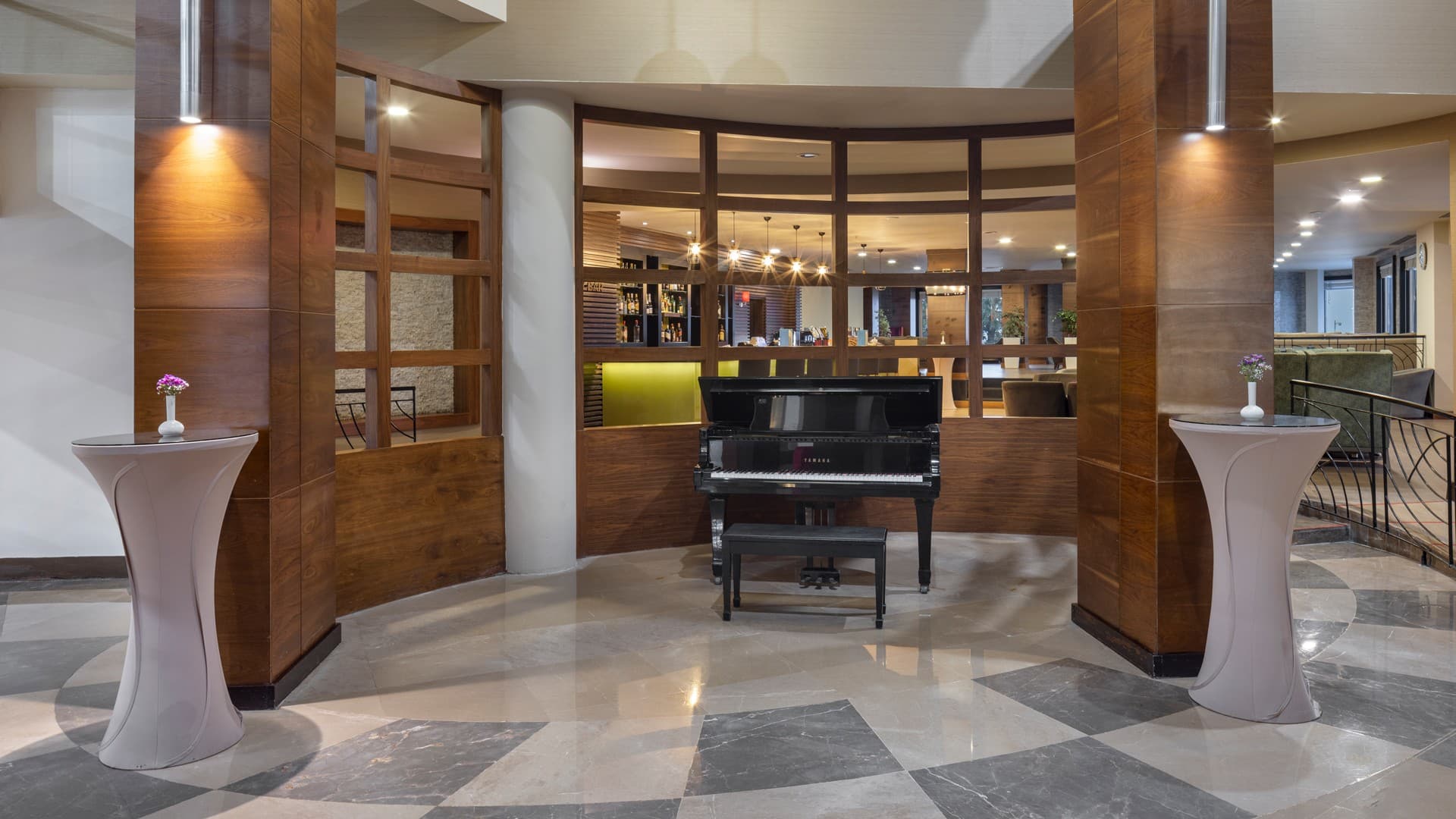 Arcanus Lobby Bar 2